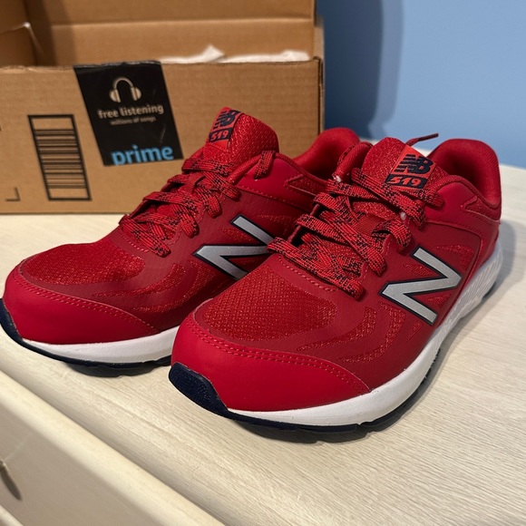 New Balance Kids Shoes - Picture 1 of 5